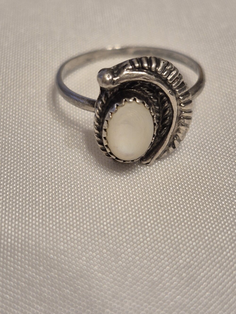 Vintage Handmade MOP southwest Style Ring